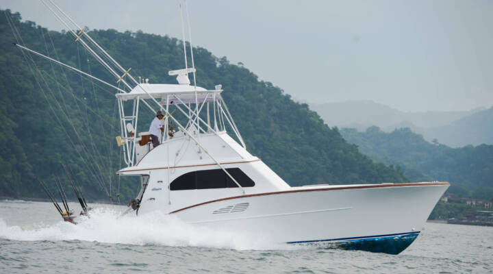 Marine exhaust and ventilation systems diagram showing airflow, engine exhaust outlet, and fresh air circulation inside a boat.